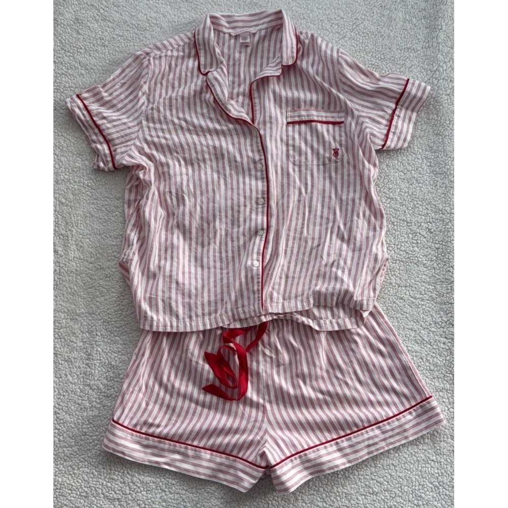 Victorias Secret 2-Piece Pajama Set Red White  Shirt Top Shorts Bottom Size L